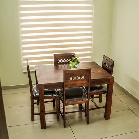 Zennova Furnished Apartment Alappuzha Esterno foto