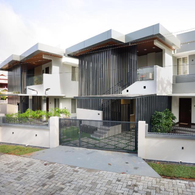 Zennova Furnished Apartment Alappuzha Esterno foto